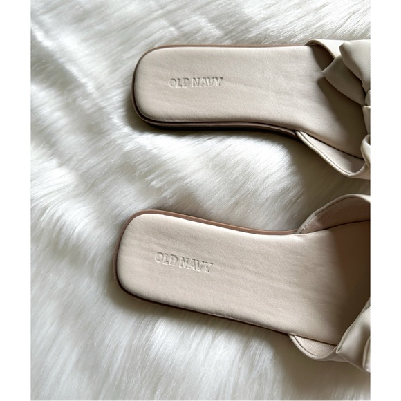 Old Navy, bow tie slide sandals - Picture 7 of 8